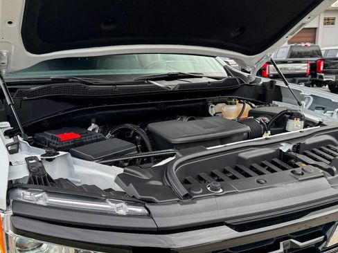 Used 2023 Chevrolet Silverado 1500 LT Trail Boss w/ Convenience Package II image 38