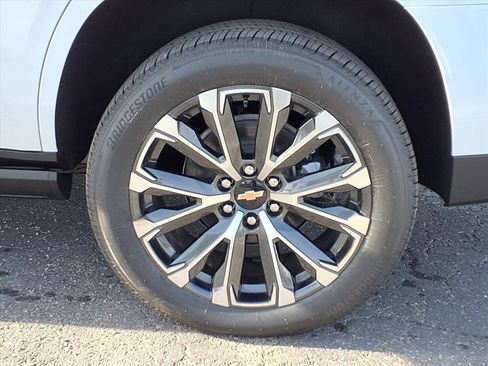 New 2026 Chevrolet Tahoe High Country image 3