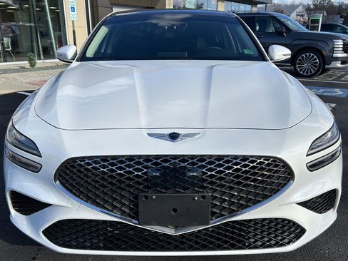 Used 2022 Genesis G70 2.0T w/ Prestige Package image 10
