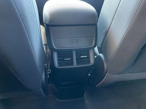 Used 2025 Chevrolet Equinox LT image 22