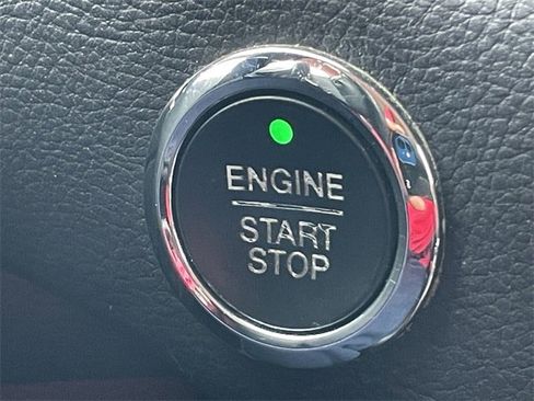 Used 2015 Ford Edge Titanium w/ Equipment Group 302A image 22