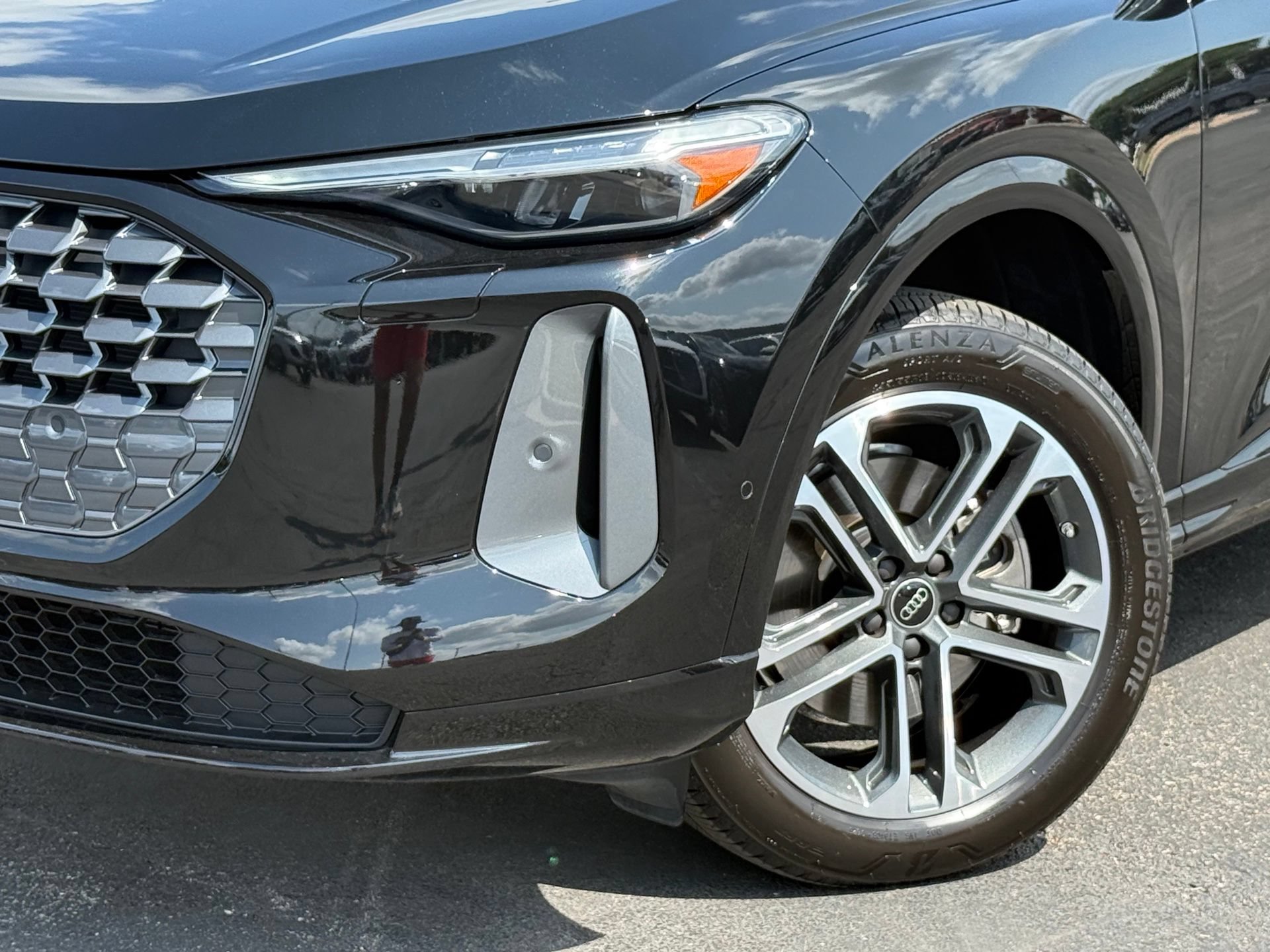 Certified 2025 Audi Q5 Premium w/ Premium Plus AWD/4WD image 5