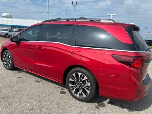 Used 2025 Honda Odyssey Elite image 24