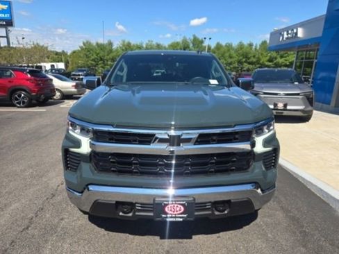 New 2025 Chevrolet Silverado 1500 LT image 2