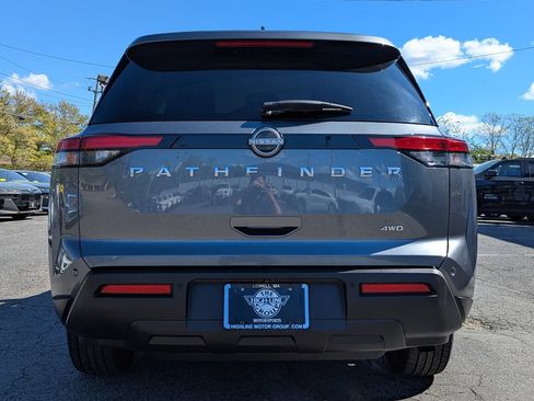 Used 2022 Nissan Pathfinder S AWD/4WD image 9