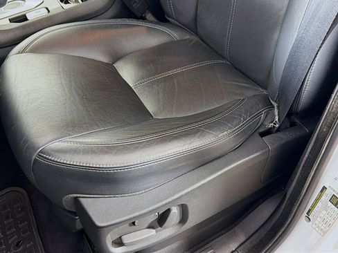 Used 2016 Land Rover LR4 HSE LUX image 23