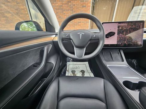 Used 2023 Tesla Model 3 Long Range AWD/4WD image 4