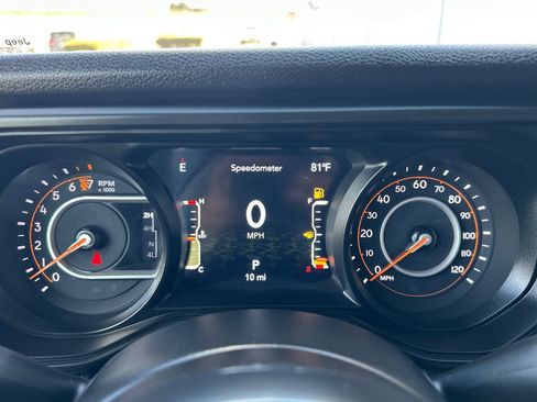 New 2025 Jeep Gladiator Willys image 23