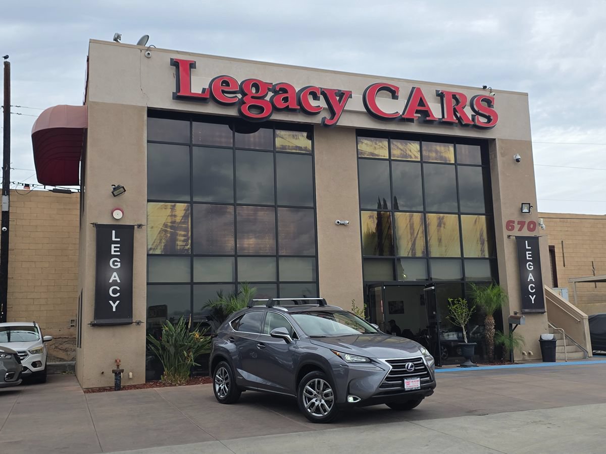 Used 2016 Lexus NX 300h AWD w/ Premium Package image 2