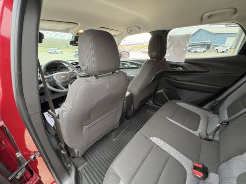 Used 2021 Chevrolet TrailBlazer LT image 18