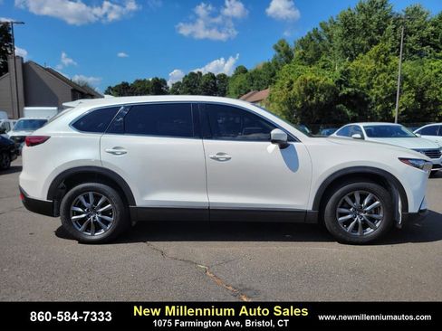 Used 2023 MAZDA CX-9 Touring image 6