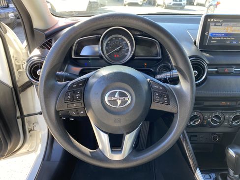 Used 2016 Scion iA image 12
