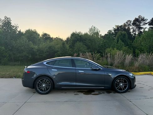 Used 2015 Tesla Model S 85D AWD/4WD image 8