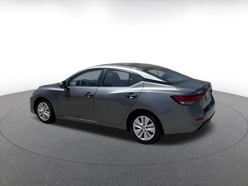Used 2025 Nissan Sentra S FWD image 10