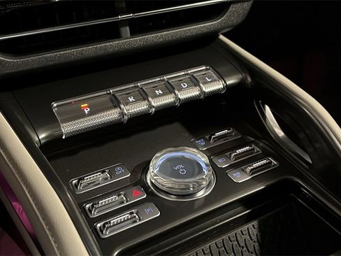 Used 2025 Lincoln Nautilus Premier w/ Equipment Group 102A image 24