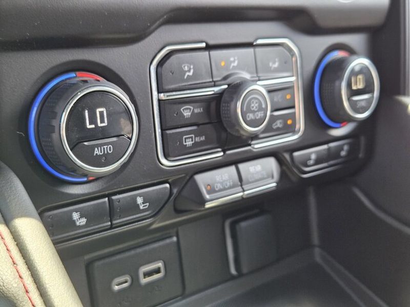 Used 2023 Chevrolet Tahoe RST AWD/4WD image 23
