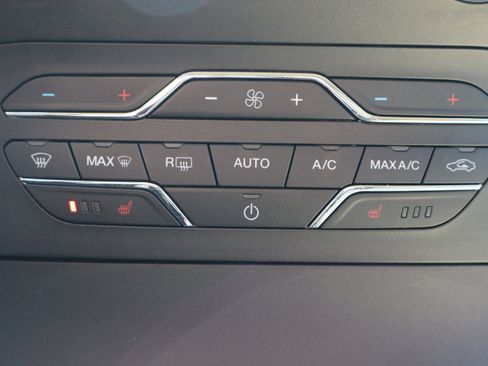 Used 2020 Ford Edge SEL w/ Convenience Package image 23