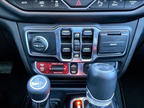 Certified 2021 Jeep Wrangler Unlimited Rubicon image 17