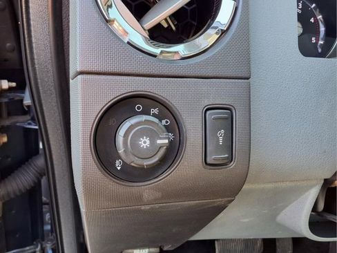 Used 2016 Ford F250 XLT w/ XLT Premium Package AWD/4WD image 19