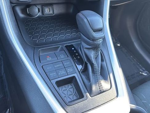Used 2024 Toyota RAV4 XLE image 29