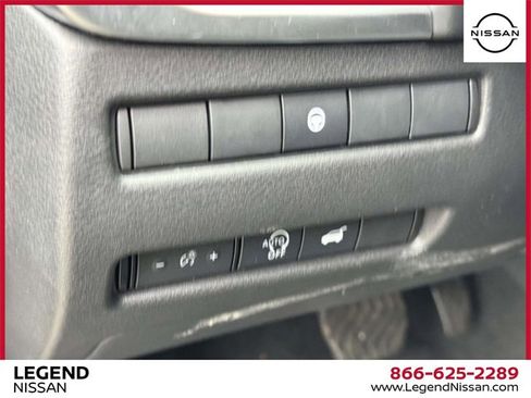 Certified 2024 Nissan Rogue SV image 17