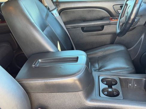 Used 2014 GMC Yukon SLT image 12