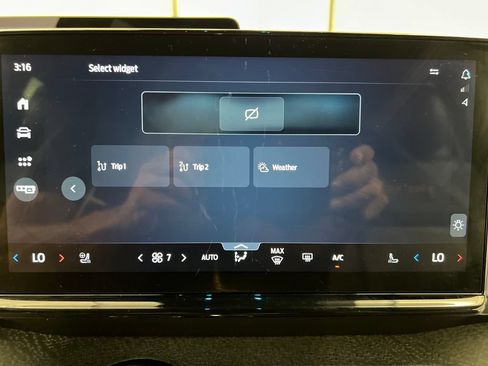 Used 2025 Ford Expedition Tremor AWD/4WD image 76