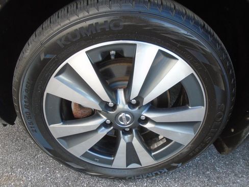 Used 2017 Nissan Leaf SV w/ Premium Package image 40