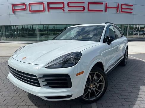 Used 2023 Porsche Cayenne Platinum Edition AWD/4WD image 1