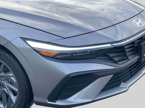 Used 2024 Hyundai Elantra SEL image 10