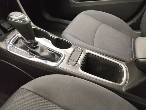 Used 2019 Chevrolet Cruze LS w/ LS Convenience Package FWD image 26