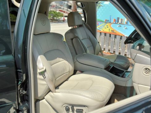 Used 2002 Cadillac Escalade AWD image 37