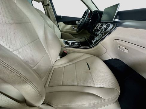 Used 2016 Mercedes-Benz GLC 300 4MATIC image 33