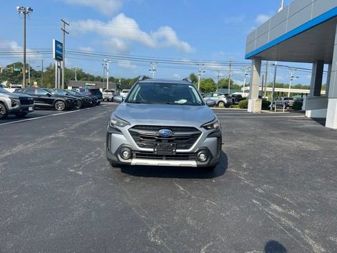 Used 2024 Subaru Outback Touring AWD/4WD image 42