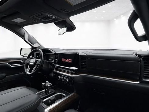 Used 2025 GMC Sierra 1500 Elevation w/ Elevation Premium Package image 21