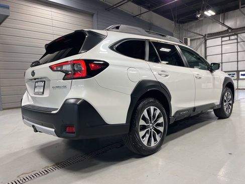 Certified 2023 Subaru Outback Limited AWD/4WD image 8