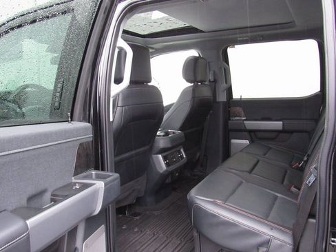 Used 2024 Ford F350 Lariat w/ Lariat Ultimate Package image 18