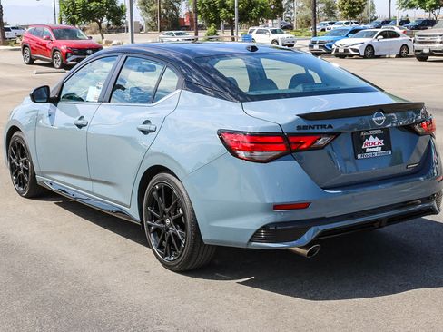 Used 2025 Nissan Sentra SR w/ Midnight Edition FWD image 8