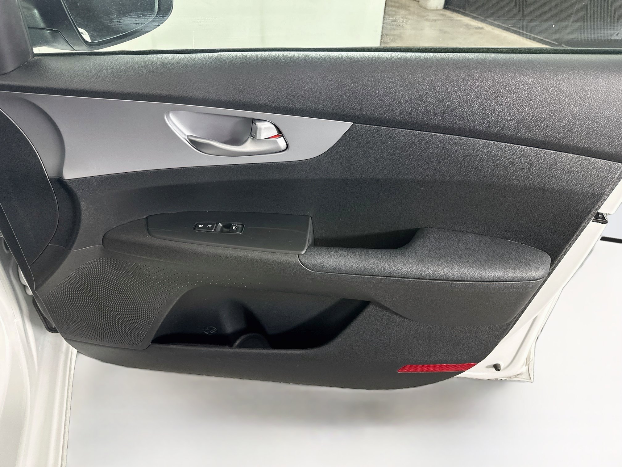 Used 2023 Kia Forte LXS FWD image 29