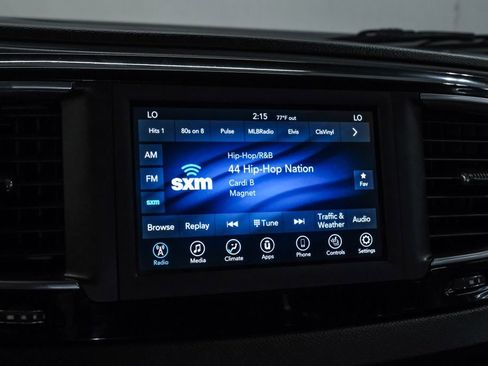 Used 2020 Chrysler Pacifica Touring-L image 30