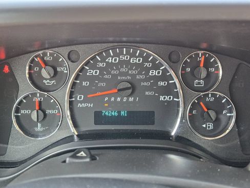 Used 2023 GMC Savana 2500 w/ Driver Convenience Package RWD image 16