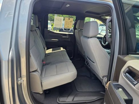 Used 2023 Chevrolet Silverado 1500 LT w/ Safety Package AWD/4WD image 40