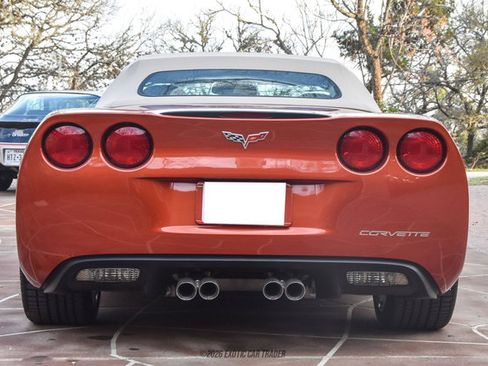Used 2006 Chevrolet Corvette Convertible w/ Preferred Equipment Group RWD image 20