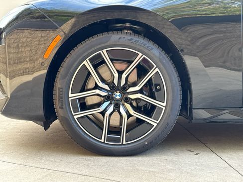 Used 2026 BMW 740i xDrive w/ Premium Package AWD/4WD image 6
