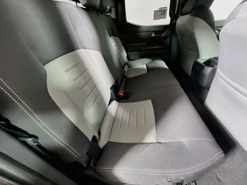Certified 2025 Toyota Tacoma TRD Off-Road AWD/4WD image 23