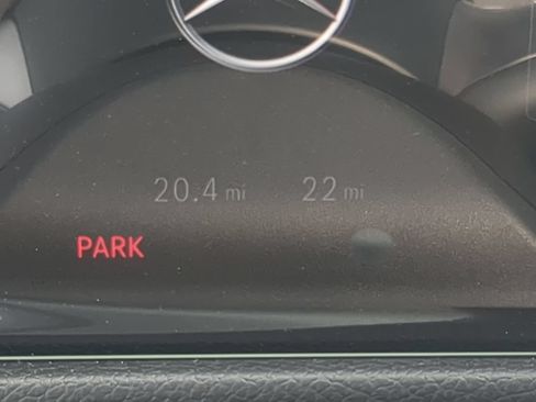 Certified 2024 Mercedes-Benz GLB 35 AMG 4MATIC image 25