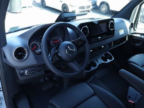 New 2025 Mercedes-Benz Sprinter 2500 image 3
