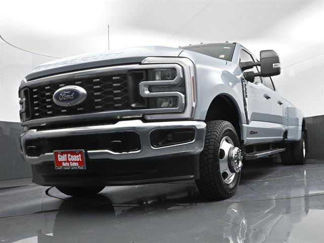 Used 2024 Ford F350 Lariat AWD/4WD image 37