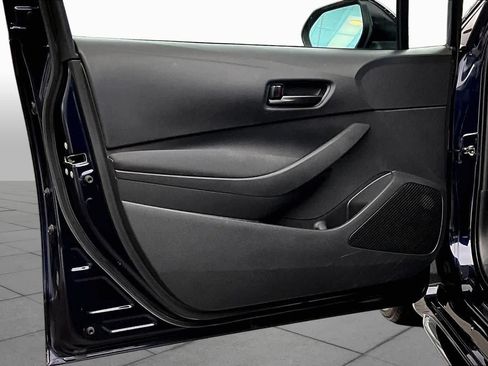 Used 2022 Toyota Corolla LE FWD image 21