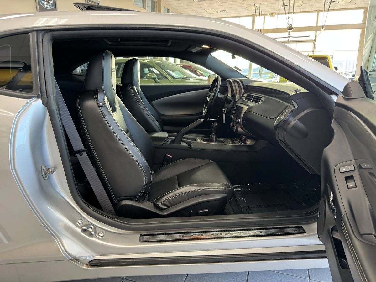 Used 2014 Chevrolet Camaro SS w/ RS Package RWD image 20